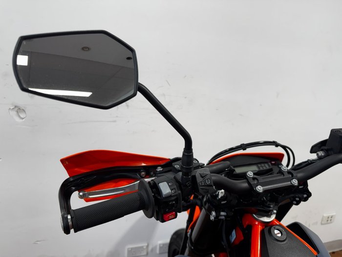 2024 Ktm 690 SMC R ORANGE