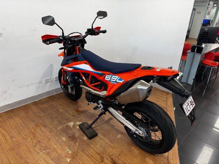 2024 Ktm 690 SMC R ORANGE