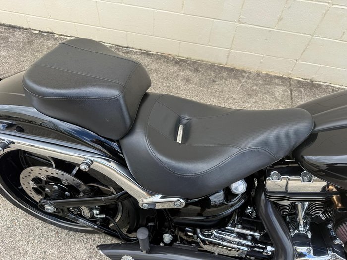 2015 Harley-Davidson Breakout 103 (FXSB) Softail Black