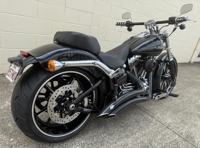 2015 Harley-Davidson Breakout 103 (FXSB) Softail Black