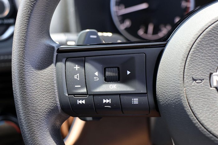 2025 Nissan X-TRAIL ST