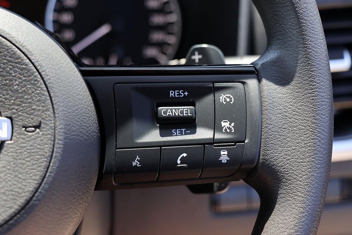 2025 Nissan X-TRAIL ST