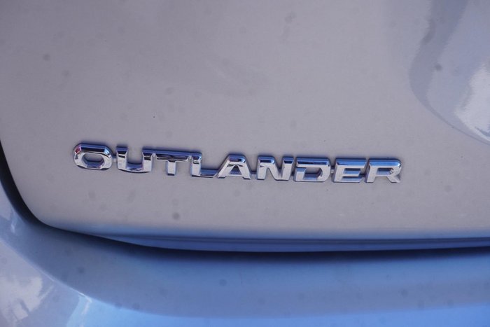2019 Mitsubishi Outlander ES