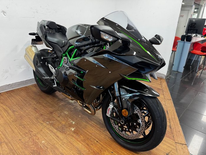 2025 Kawasaki NINJA H2 GREEN