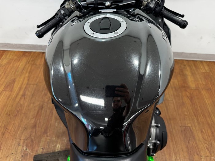 2025 Kawasaki NINJA H2 GREEN