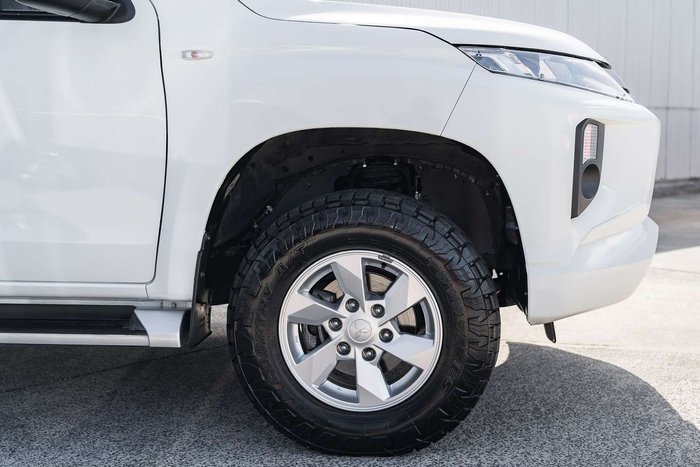 2019 Mitsubishi Triton GLX+