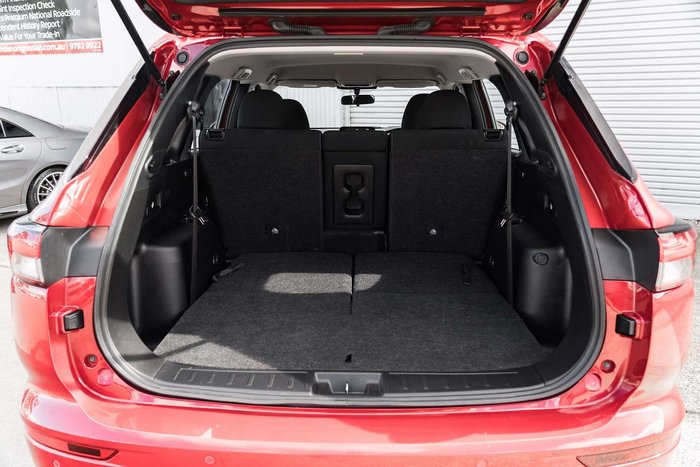 2024 Mitsubishi Outlander ES