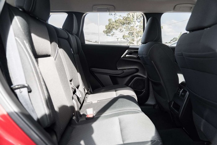 2024 Mitsubishi Outlander ES