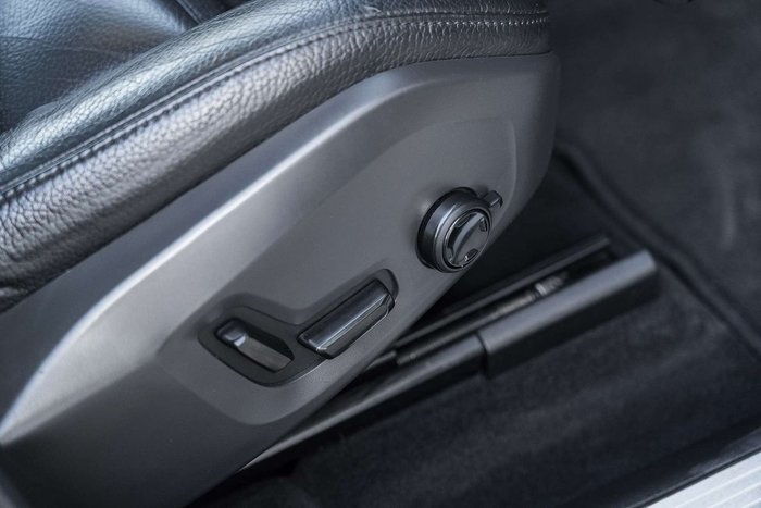 2023 Volvo XC60 Ultimate B5 Bright