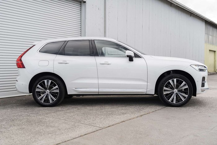 2023 Volvo XC60 Ultimate B5 Bright