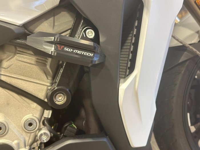 2023 BMW S 1000 XR M Sport S 1000 White