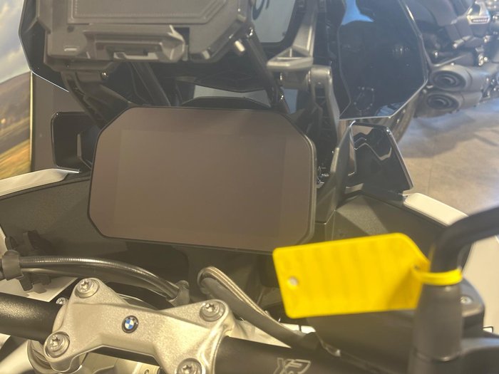 2023 BMW S 1000 XR M Sport S 1000 White