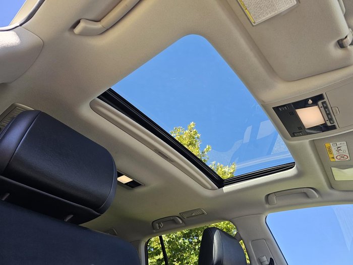 2018 Toyota Landcruiser VX VDJ200R 4X4 Dual Range Glacier White