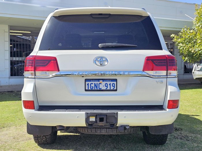 2018 Toyota Landcruiser VX VDJ200R 4X4 Dual Range Glacier White