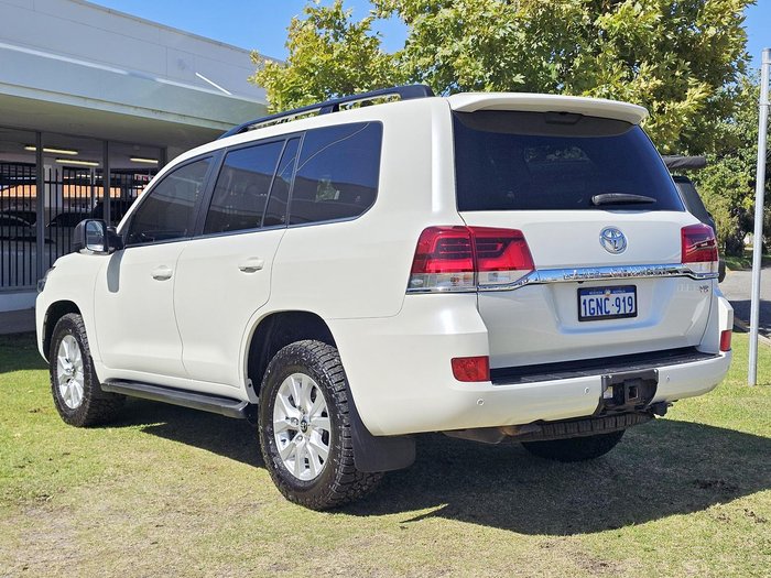 2018 Toyota Landcruiser VX VDJ200R 4X4 Dual Range Glacier White