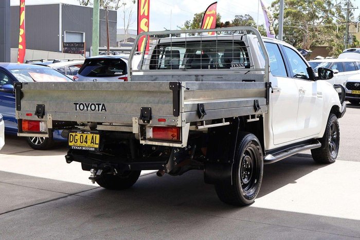2022 Toyota Hilux SR