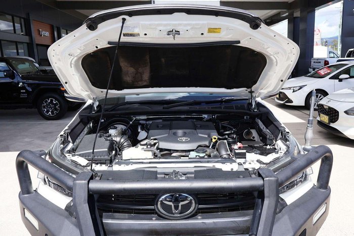 2022 Toyota Hilux SR