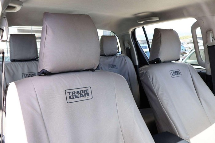 2022 Toyota Hilux SR