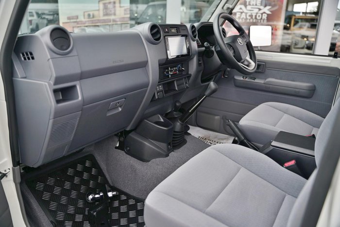 2025 Toyota Landcruiser GXL