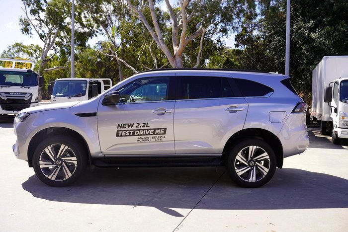 2025 Isuzu MU-X LS-T