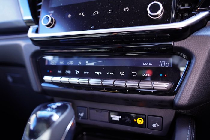 2025 Isuzu MU-X LS-T