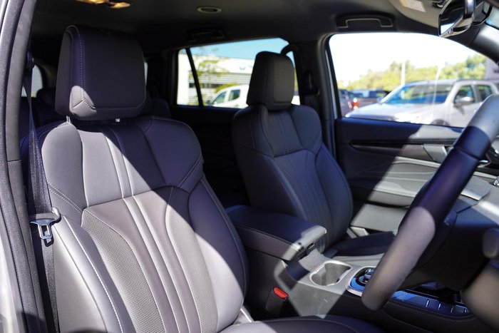 2025 Isuzu MU-X LS-T