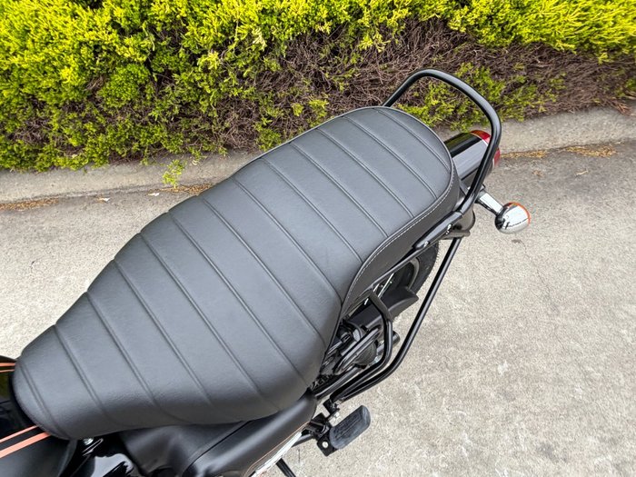 2025 Royal Enfield 2025 Royal Enfield 350CC BULLET 350 ROAD