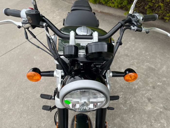 2026 Royal Enfield SUPER METEOR 650 Interstella Green