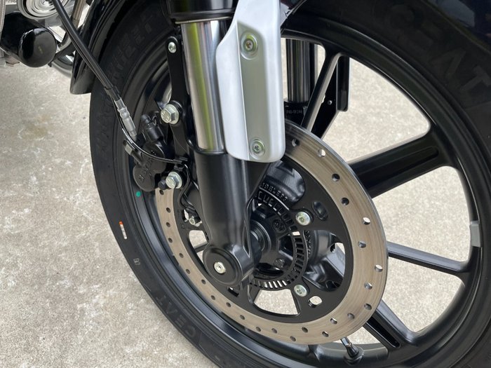 2026 Royal Enfield SUPER METEOR 650 Interstella Green