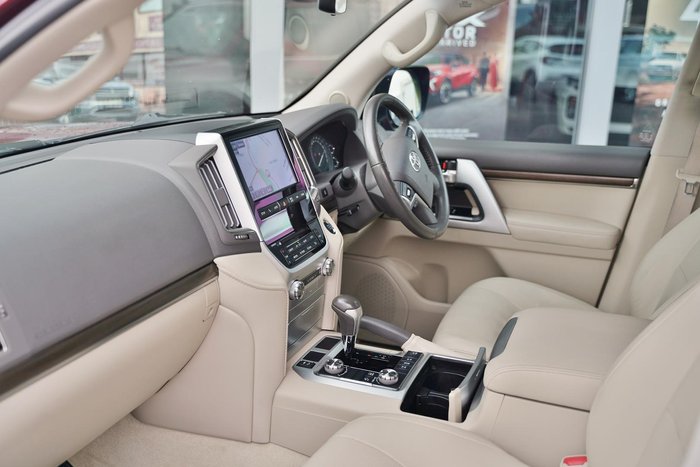 2020 Toyota Landcruiser VX