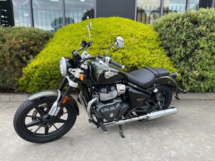 2026 Royal Enfield SUPER METEOR 650 Interstella Green