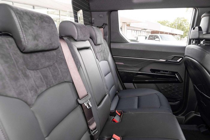 2026 KGM Musso EV 2WD Black Edge