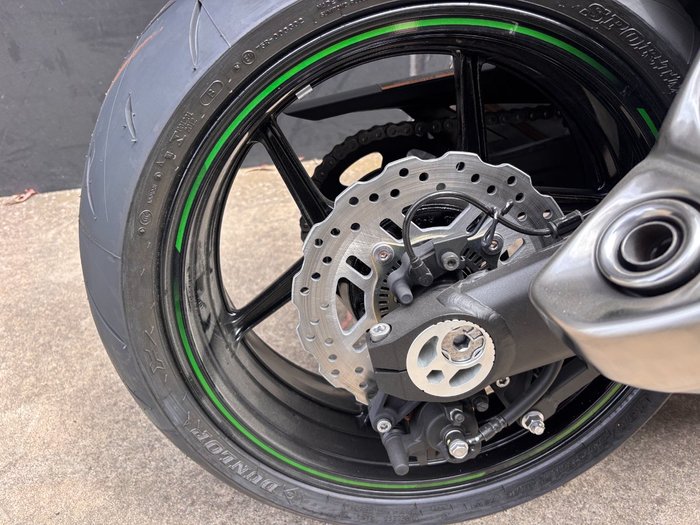 2025 Kawasaki 2025 Kawasaki 1000CC Z1000 SPORTS GREEN