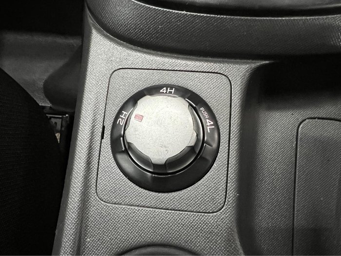 2013 Isuzu D-MAX SX MY12 4X4 Dual Range Splash White