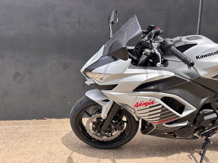 2026 Kawasaki 2026 Kawasaki 650CC NINJA 650 LAMS SILVER