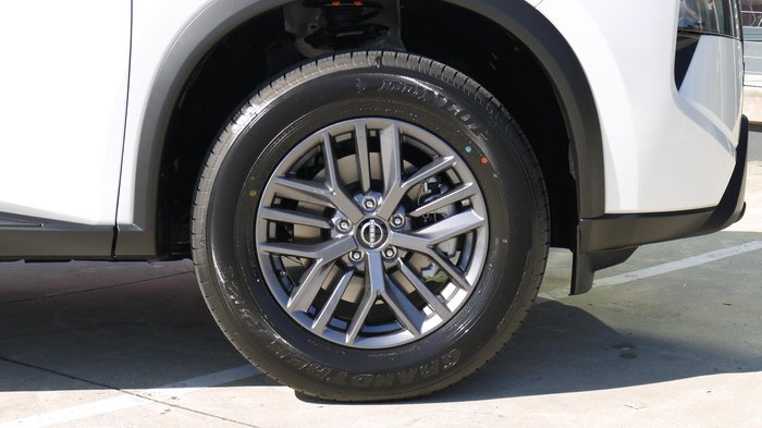 2026 Nissan X-TRAIL ST