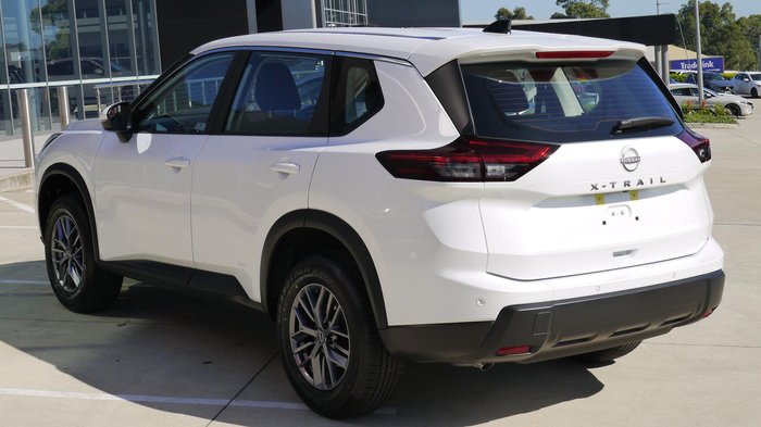 2026 Nissan X-TRAIL ST