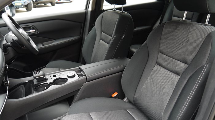 2026 Nissan X-TRAIL ST