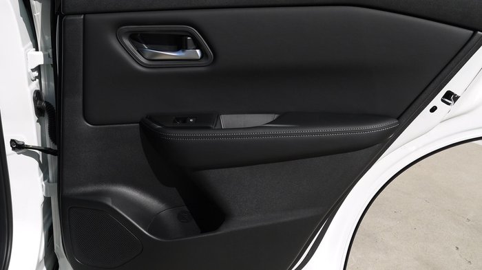 2026 Nissan X-TRAIL ST