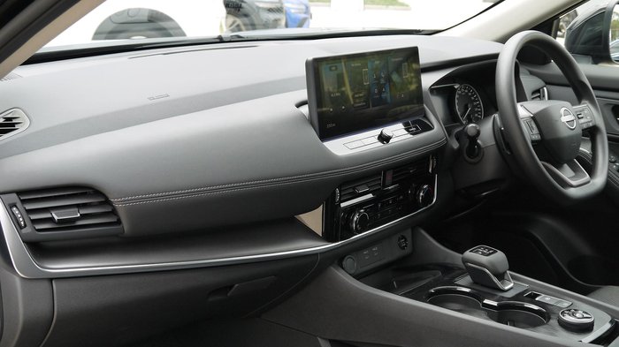 2026 Nissan X-TRAIL ST