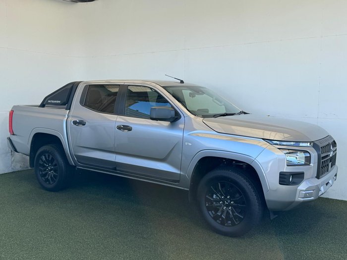 2025 Mitsubishi Triton GLX-R