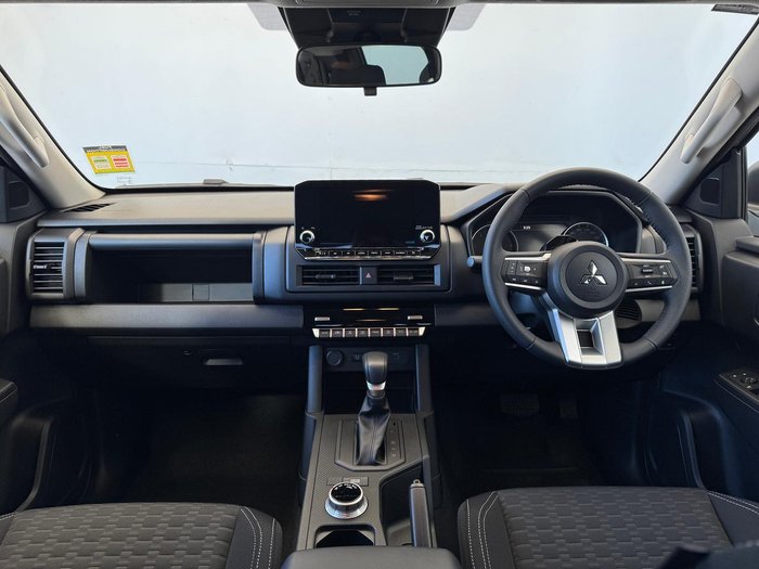 2025 Mitsubishi Triton GLX-R