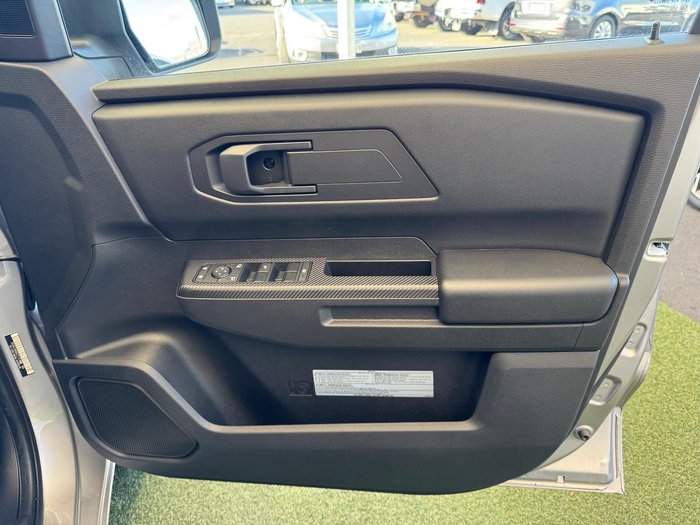 2025 Mitsubishi Triton GLX-R