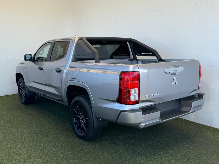 2025 Mitsubishi Triton GLX-R