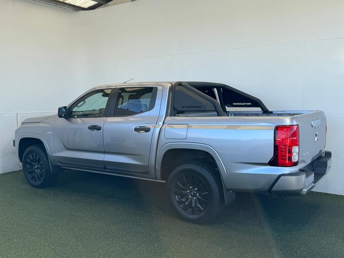 2025 Mitsubishi Triton GLX-R