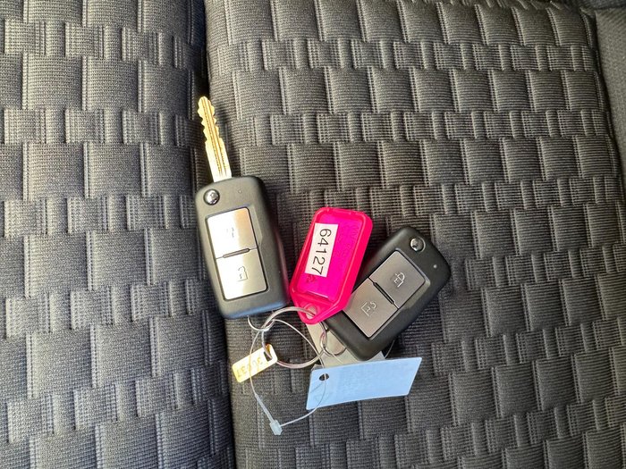 2025 Mitsubishi Triton GLX-R