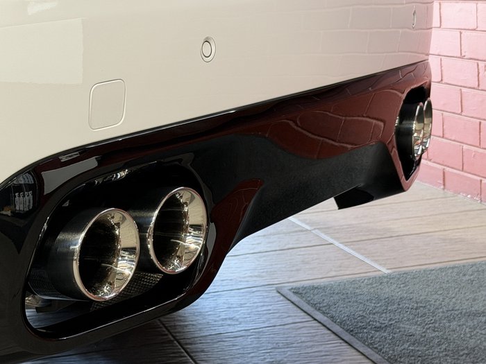 2024 Jaguar F-PACE SVR 575 Edition