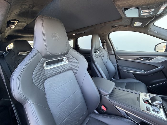 2024 Jaguar F-PACE SVR 575 Edition