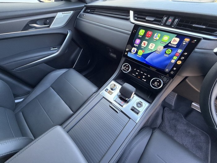 2024 Jaguar F-PACE SVR 575 Edition