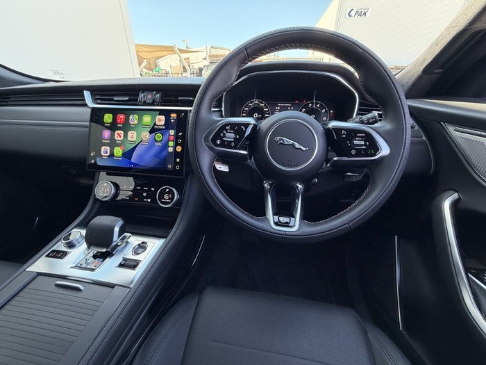2024 Jaguar F-PACE SVR 575 Edition